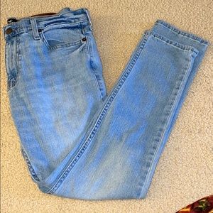 men’s light wash hollister jeans